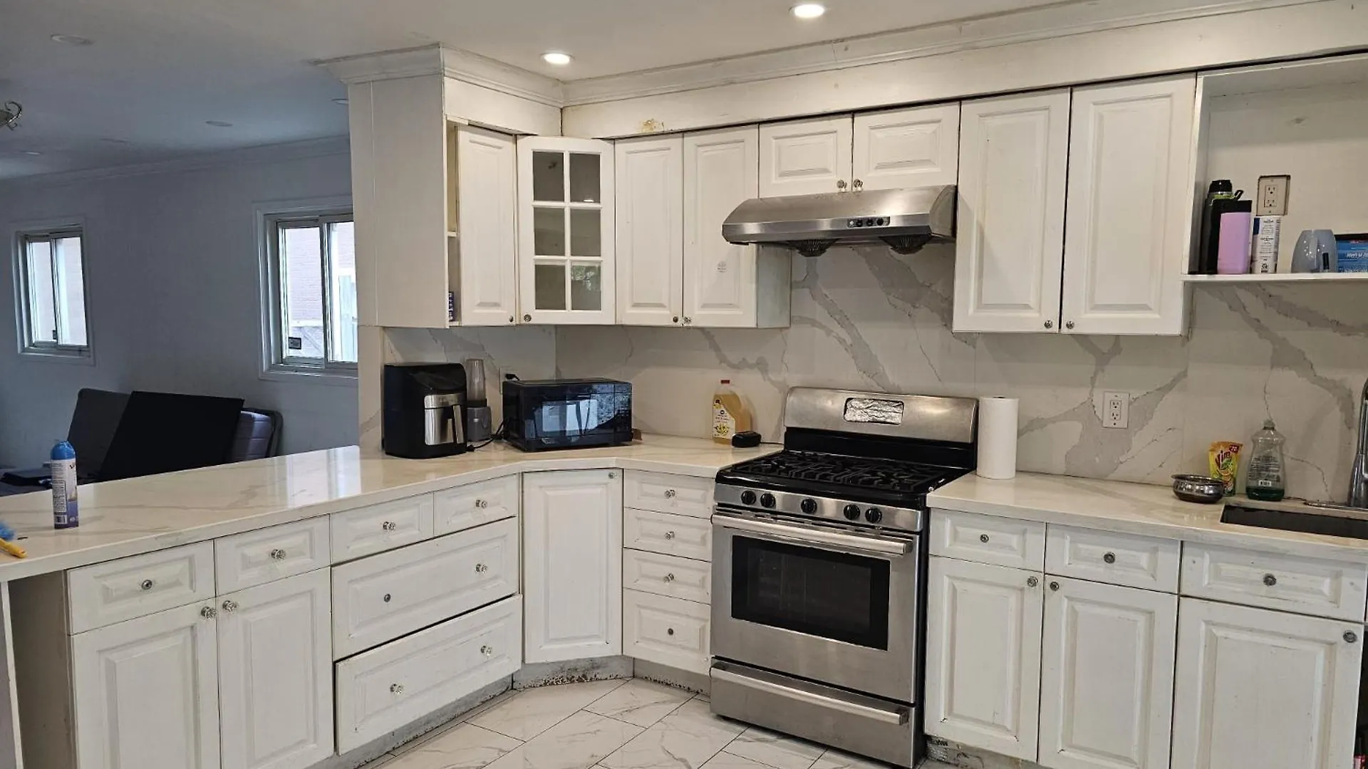 Cheap Room Near Downtown- Year End Sale Mississauga