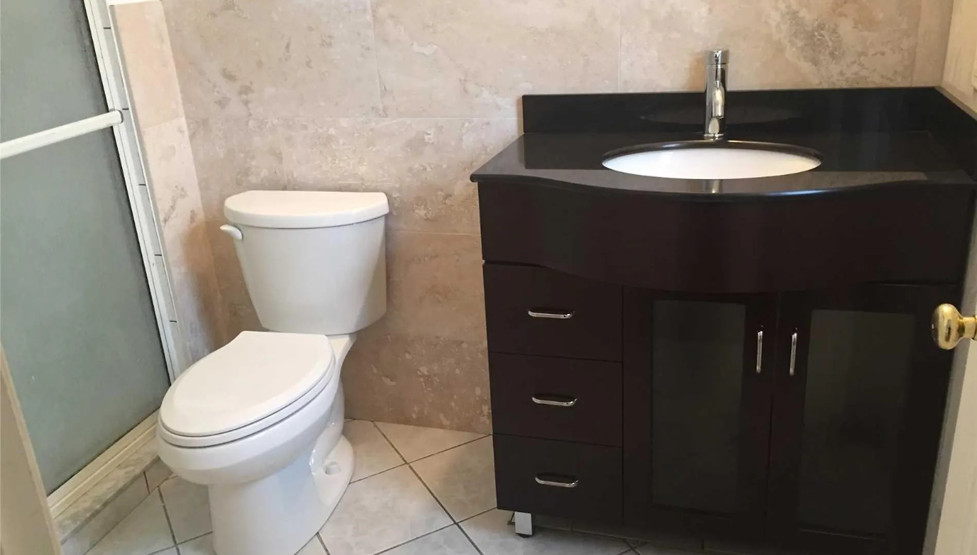 Cheap Room Near Downtown- Year End Sale Mississauga